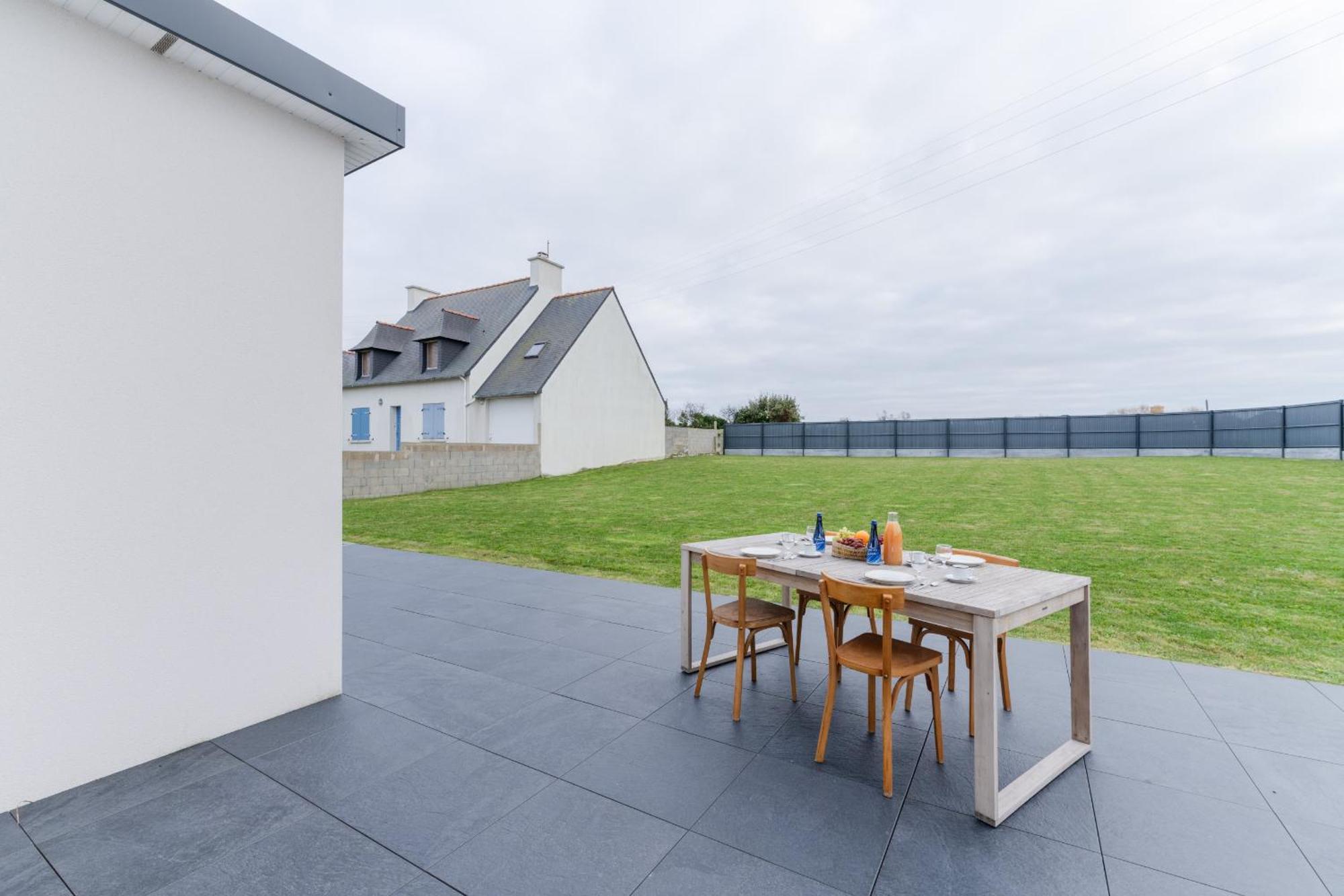 Ker Stivell - Superbe Maison Neuve A 2 Pas De La Mer Landunvez Exterior photo